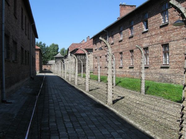 034_auschwitz_birkenau.jpg