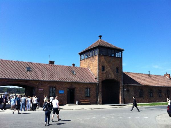 043_auschwitz_birkenau.jpg