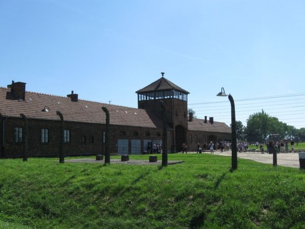 049_auschwitz_birkenau.jpg