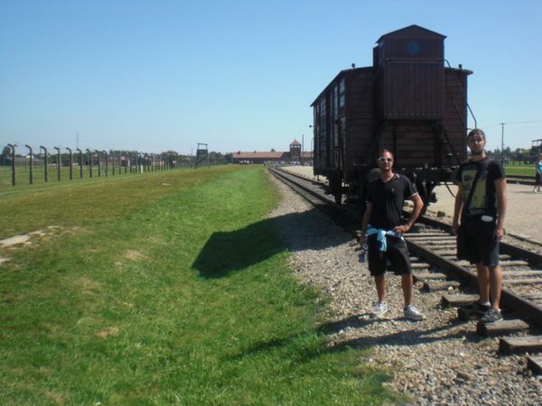 060_auschwitz_birkenau.jpg