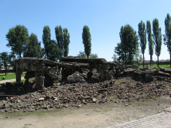 073_auschwitz_birkenau.jpg